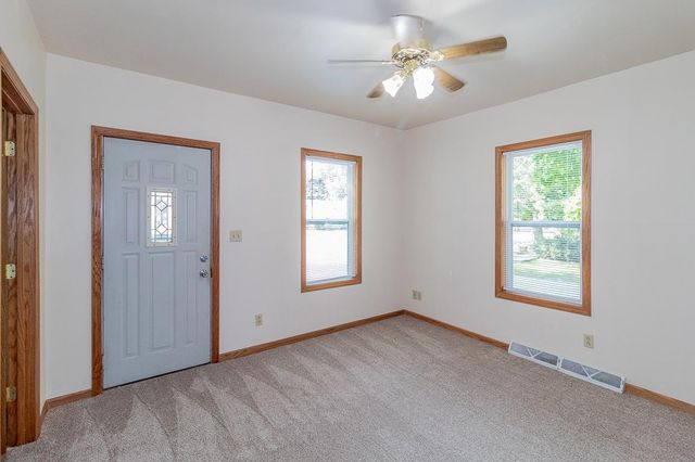 424 NICOLET BOULEVARD, Menasha, WI 54952