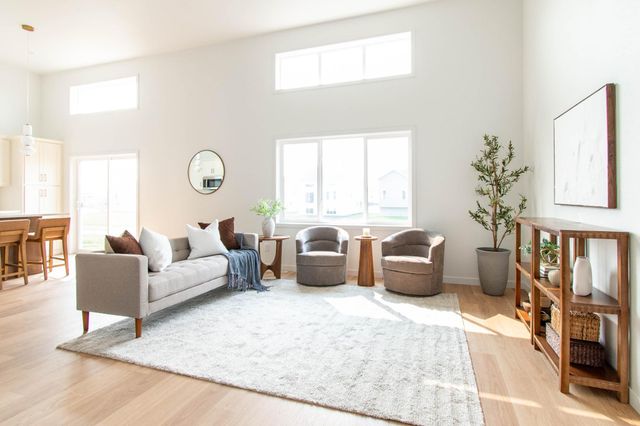 6819 BELLVIEW Drive S, Fargo, ND 58104