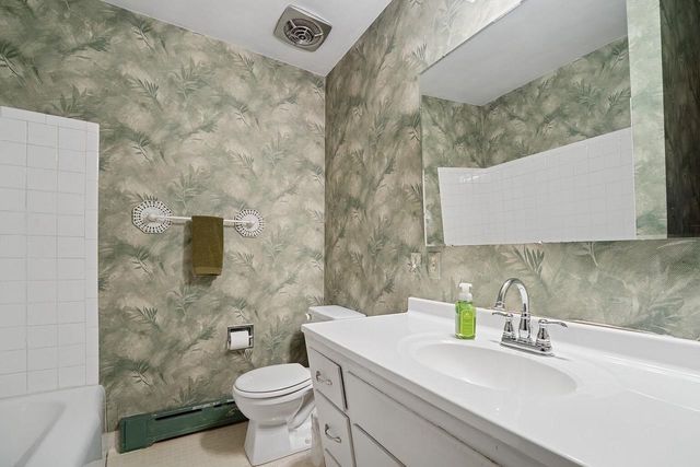 1211 W KIMBERLY AVENUE, Kimberly, WI 54136