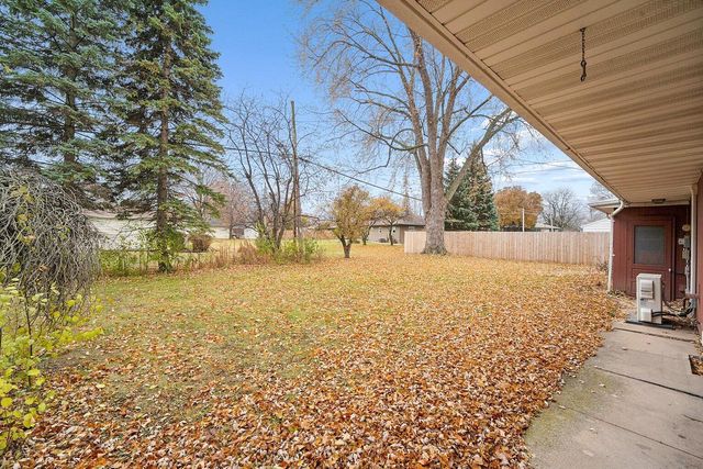 1211 W KIMBERLY AVENUE, Kimberly, WI 54136