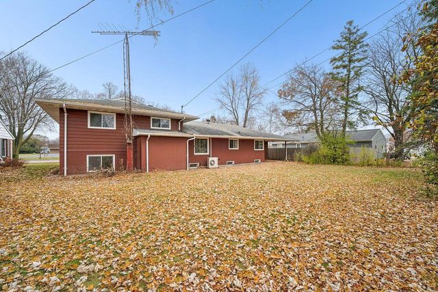 1211 W KIMBERLY AVENUE, Kimberly, WI 54136