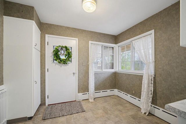 1211 W KIMBERLY AVENUE, Kimberly, WI 54136