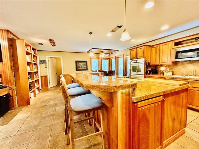 304 RIDGE Row, Pineville, LA 71360