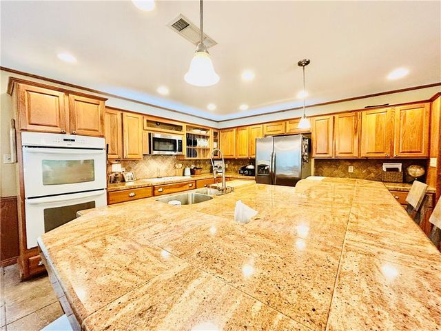 304 RIDGE Row, Pineville, LA 71360