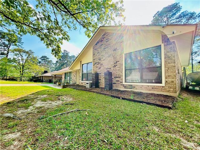 304 RIDGE Row, Pineville, LA 71360