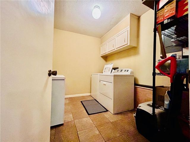 304 RIDGE Row, Pineville, LA 71360