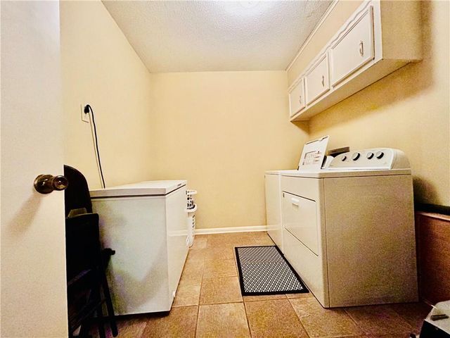 304 RIDGE Row, Pineville, LA 71360