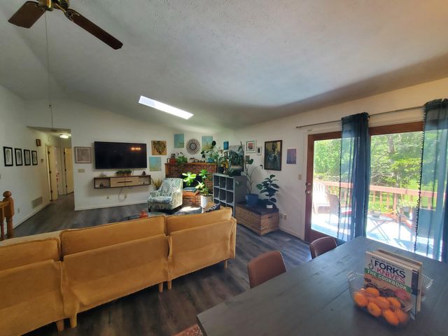 152 Bellemeade Drive, Frankfort, KY 40601