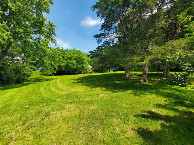 152 Bellemeade Drive, Frankfort, KY 40601