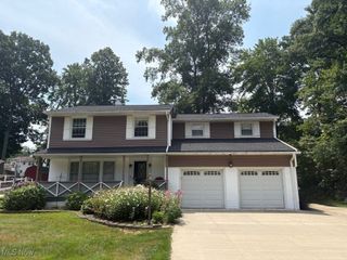 1072 Carol Lane, Tallmadge, OH 44278