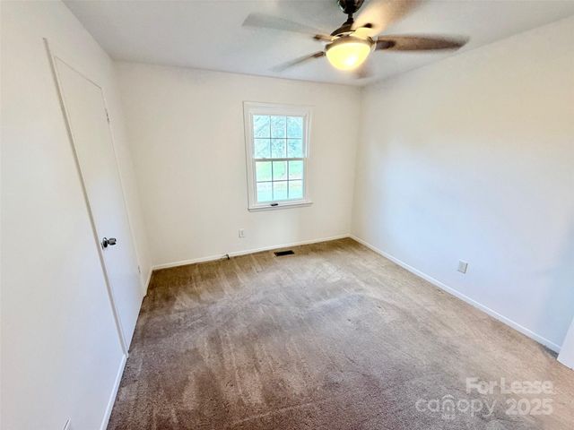 115 Setter Court, Statesville, NC 28625