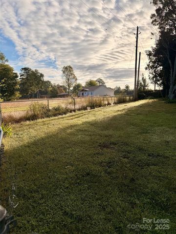 115 Setter Court, Statesville, NC 28625