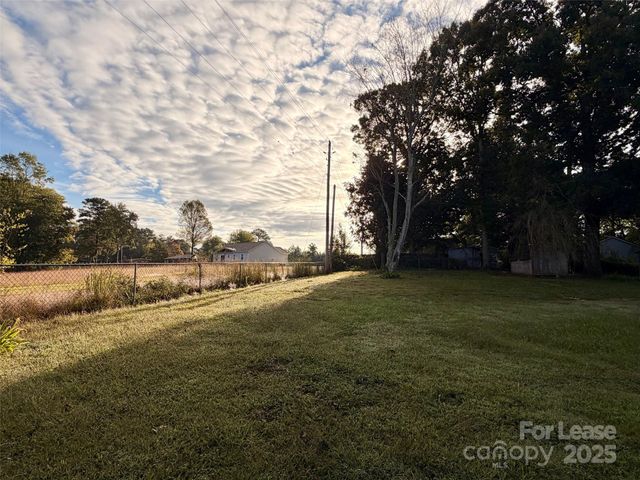 115 Setter Court, Statesville, NC 28625