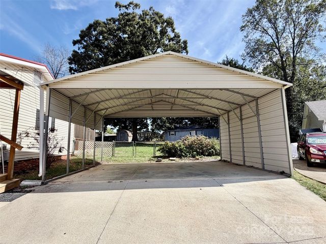 115 Setter Court, Statesville, NC 28625