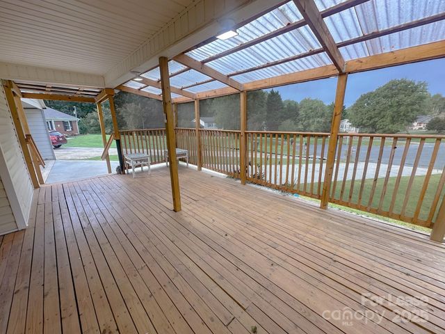 115 Setter Court, Statesville, NC 28625