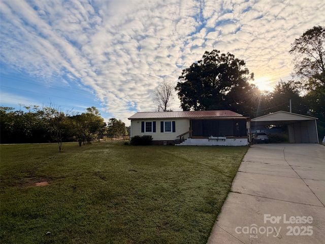 115 Setter Court, Statesville, NC 28625