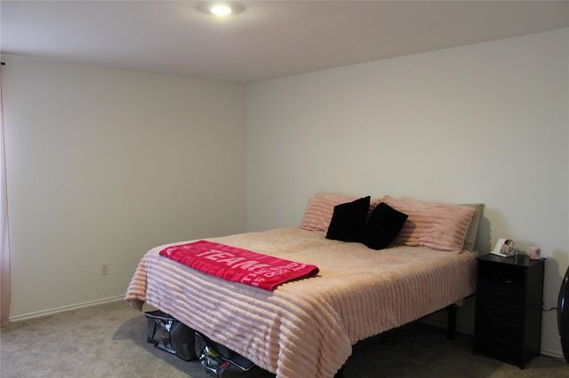 205 Marty Allen LOOP, Jarrell, TX 76537