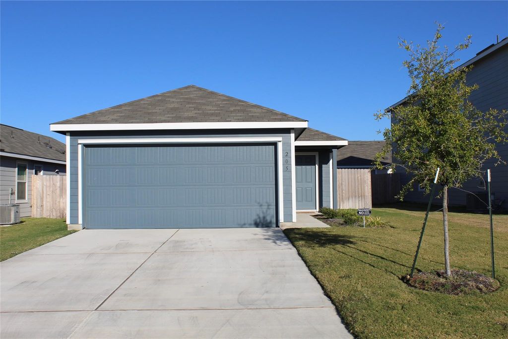 205 Marty Allen LOOP, Jarrell, TX 76537