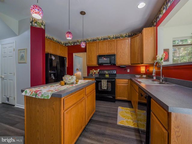 50 PHOEBE FARMS LN, New Castle, DE 19720