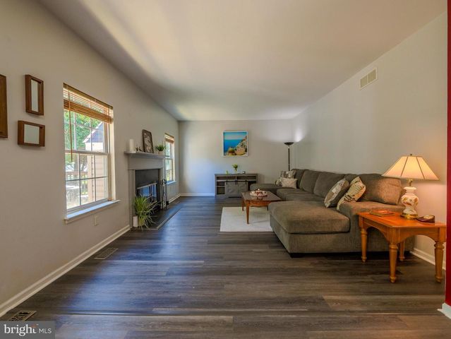 50 PHOEBE FARMS LN, New Castle, DE 19720