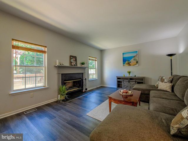 50 PHOEBE FARMS LN, New Castle, DE 19720