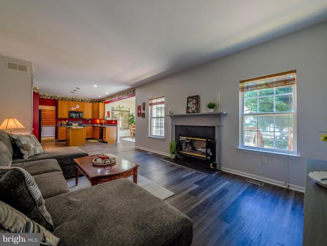 50 PHOEBE FARMS LN, New Castle, DE 19720