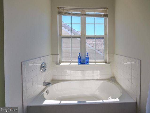 50 PHOEBE FARMS LN, New Castle, DE 19720