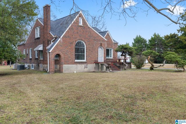 611 NE CLARK STREET, Cullman, AL 35055