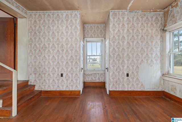 611 NE CLARK STREET, Cullman, AL 35055