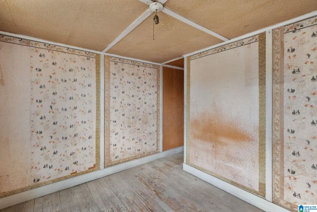 611 NE CLARK STREET, Cullman, AL 35055