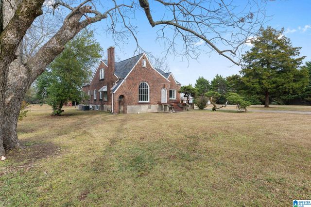 611 NE CLARK STREET, Cullman, AL 35055