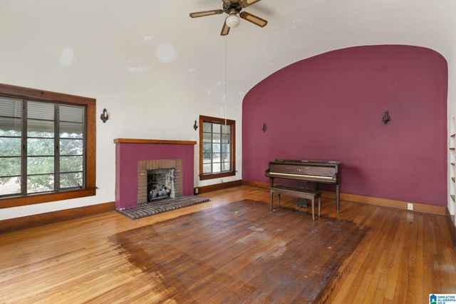 611 NE CLARK STREET, Cullman, AL 35055