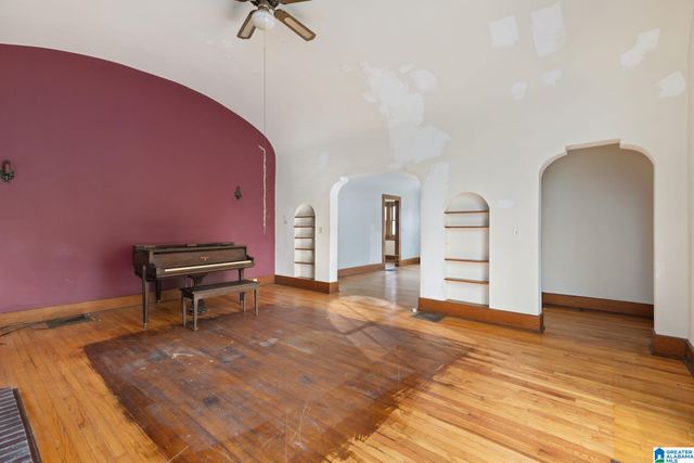 611 NE CLARK STREET, Cullman, AL 35055