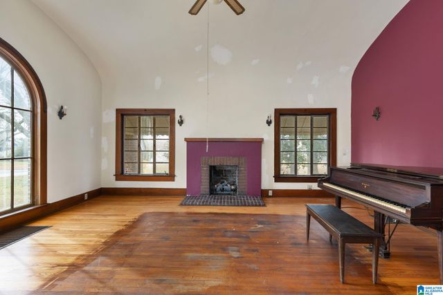 611 NE CLARK STREET, Cullman, AL 35055