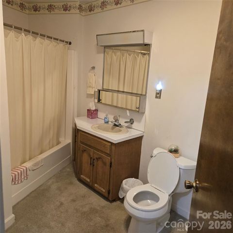 131 N Morvue Loop N, Statesville, NC 28625