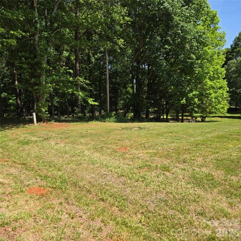 131 N Morvue Loop N, Statesville, NC 28625