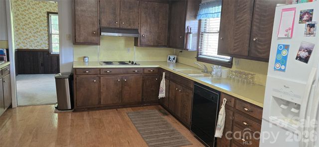 131 N Morvue Loop N, Statesville, NC 28625