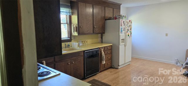 131 N Morvue Loop N, Statesville, NC 28625