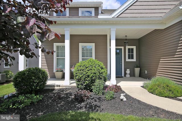 1034 GRANT CIR, Lebanon, PA 17042