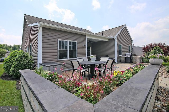 1034 GRANT CIR, Lebanon, PA 17042