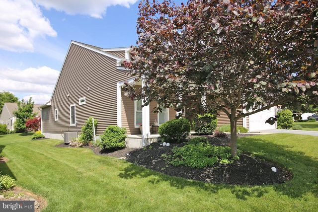 1034 GRANT CIR, Lebanon, PA 17042