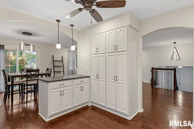 2 Interlacken Road, Springfield, IL 62704