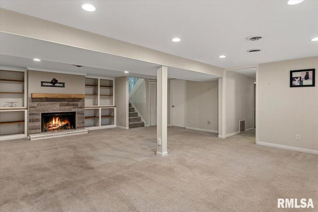 2 Interlacken Road, Springfield, IL 62704