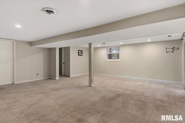 2 Interlacken Road, Springfield, IL 62704