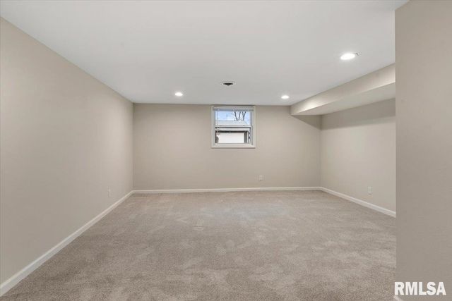 2 Interlacken Road, Springfield, IL 62704