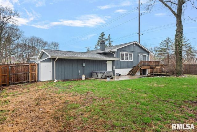 2 Interlacken Road, Springfield, IL 62704