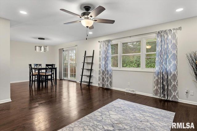 2 Interlacken Road, Springfield, IL 62704