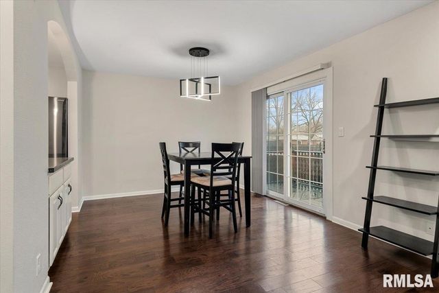 2 Interlacken Road, Springfield, IL 62704