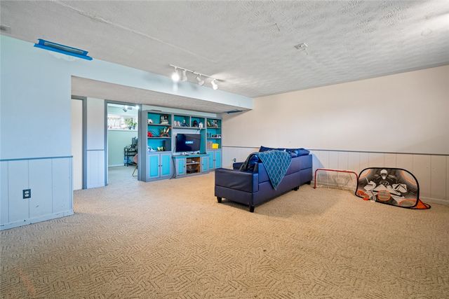 6111 Park Ridge Drive, Centerville, OH 45459