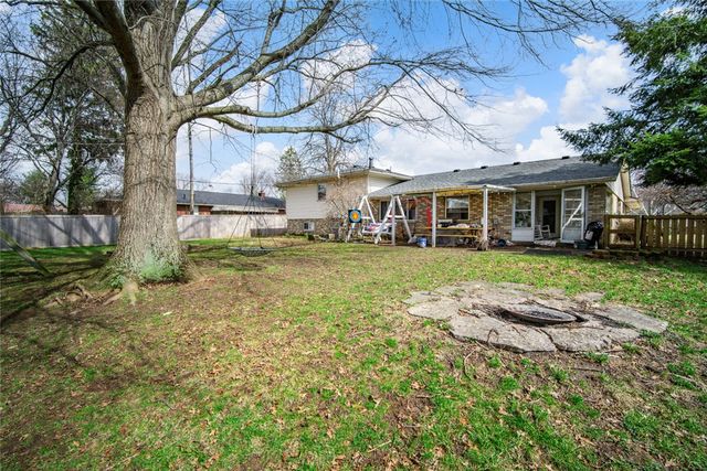 6111 Park Ridge Drive, Centerville, OH 45459